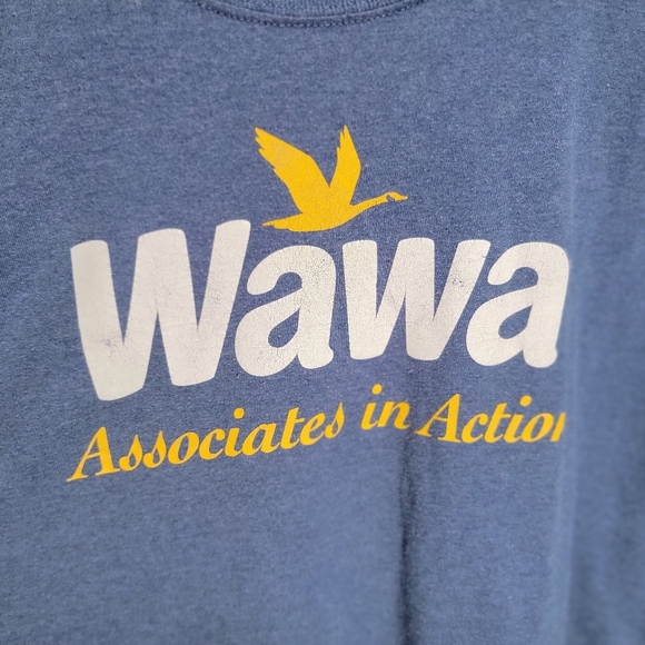Wawa associates in action Wawa volunteer size XL unisex.  Nice looking shirt! - Picture 2 of 4